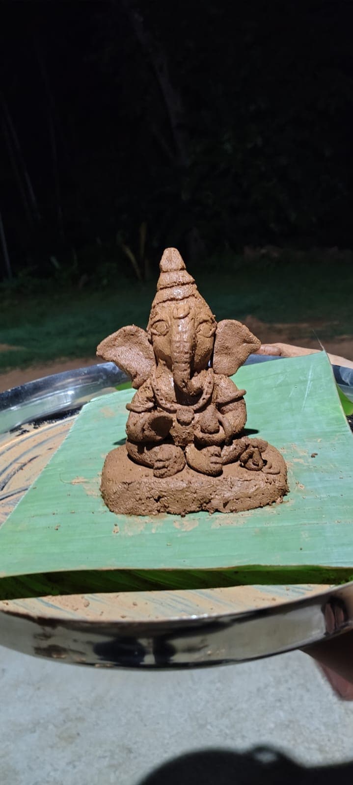 ಹುತ್ತದ ಮಣ್ಣಿನಿಂದ ತಯಾರಿಸಿದ ನಮ್ಮ ಮನೆಯ ಸಂಭ್ರಮ - ನಮ್ಮ ಗಣಪ
