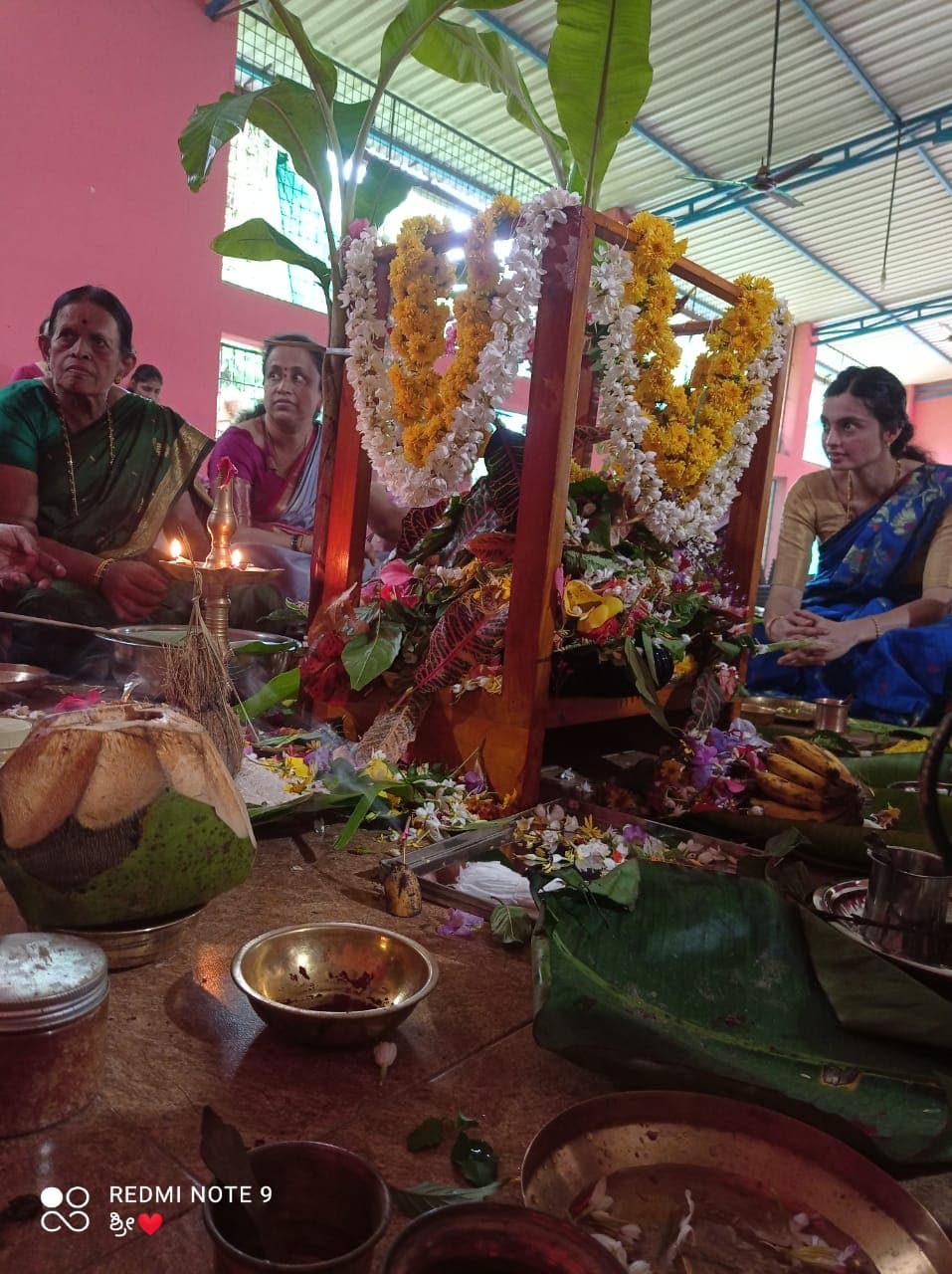 ವಿವಿಧೆಡೆಗಳಲ್ಲಿ ನಡೆದ ಸಾಮೂಹಿಕ ಗೌರೀ ಪೂಜೆ