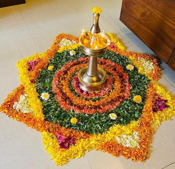 ದಿವೊ - ಉಜ್ಝಾಡು!